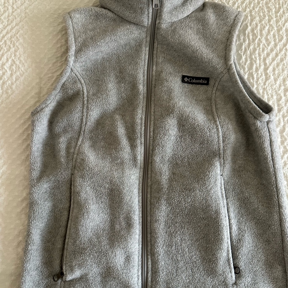 Columbia Heather Gray Fleece Vest